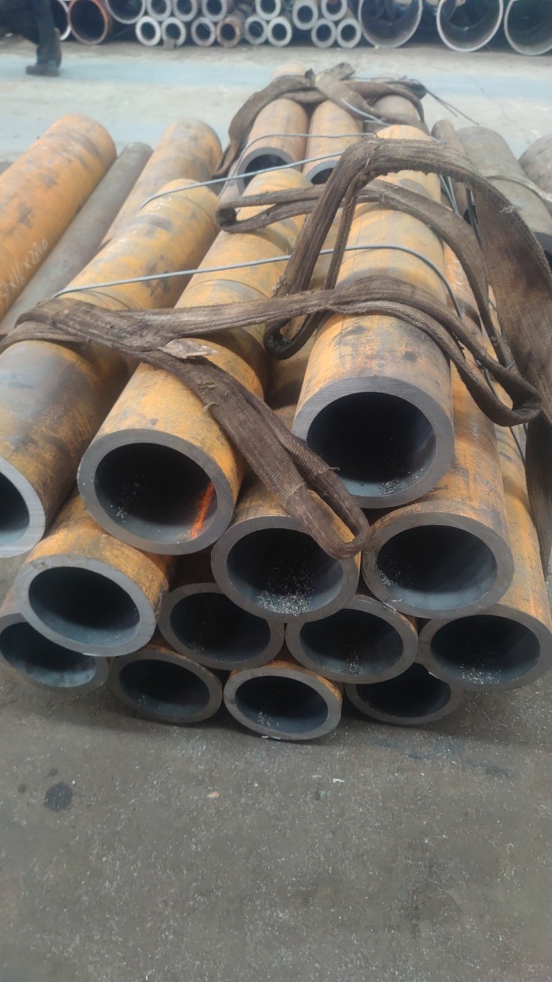 罗平罗平罗平15CrMoG无缝钢管切割